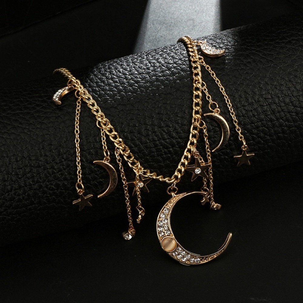 🌙NWT Moon and Stars Necklace - Picture 9 of 11